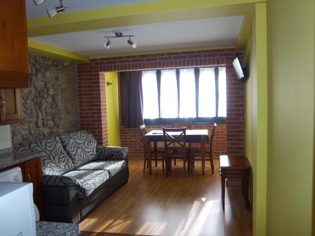Apartamentos Entrepalacios Αβιλές Δωμάτιο φωτογραφία