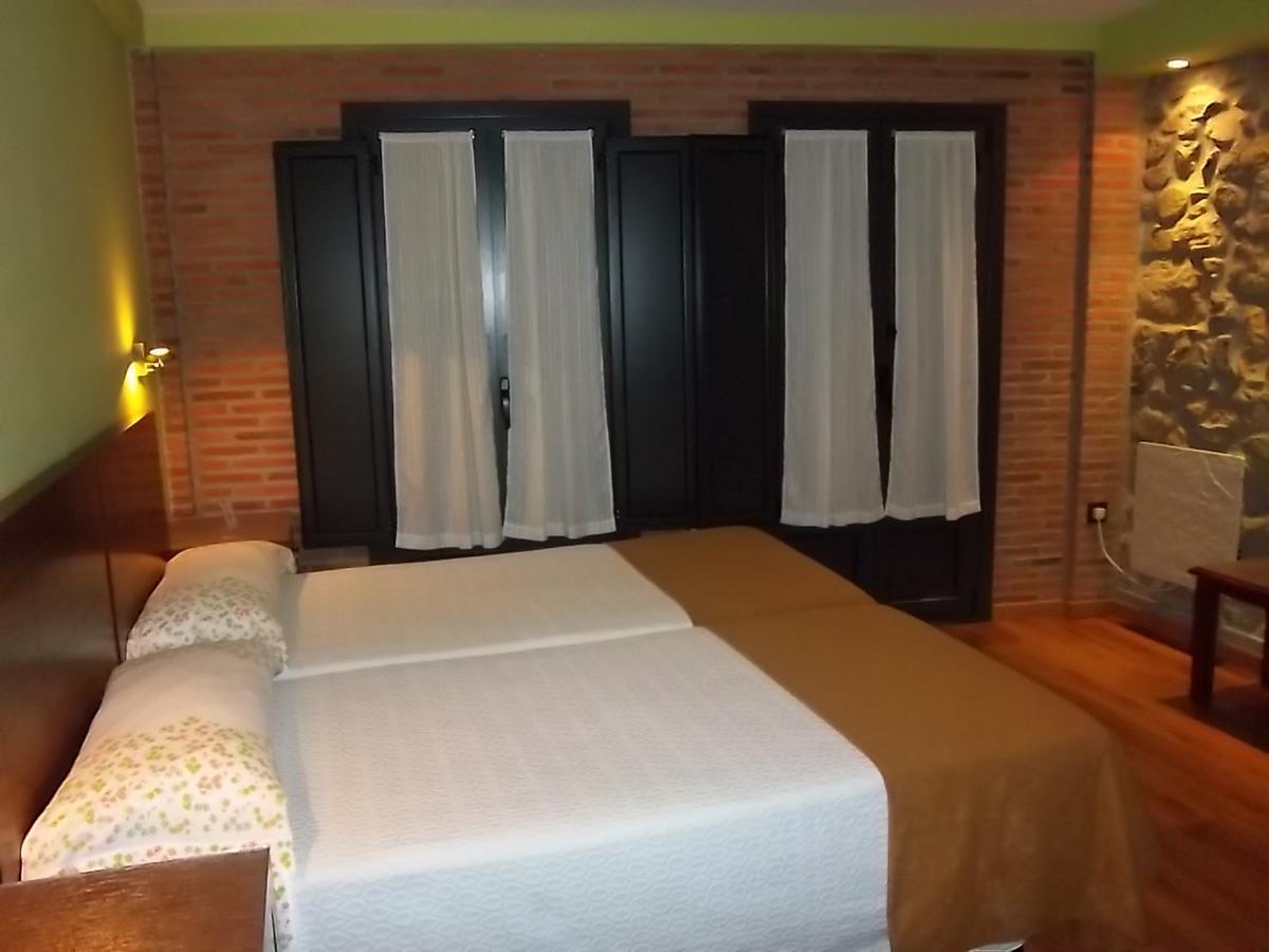 Apartamentos Entrepalacios Αβιλές Εξωτερικό φωτογραφία