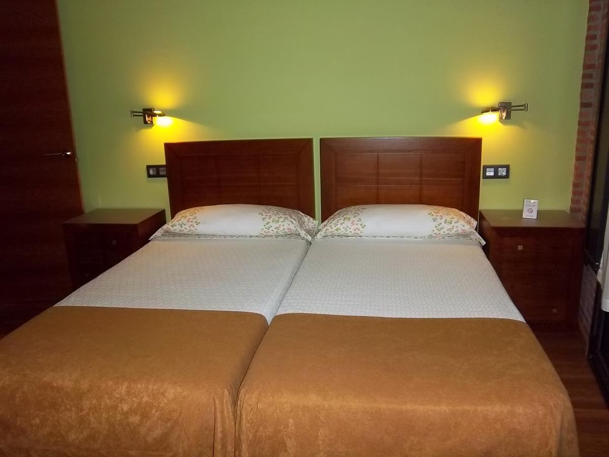 Apartamentos Entrepalacios Αβιλές Εξωτερικό φωτογραφία